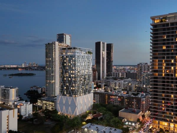 HQ_RESIDENCES_Building Night View (1)