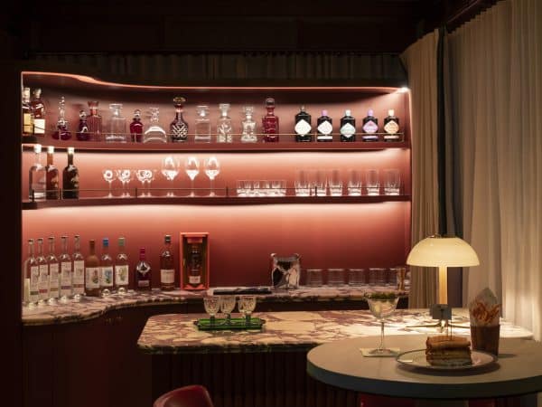 Shell Bay Photo by Robin Hill (c) HI RES (74) R3