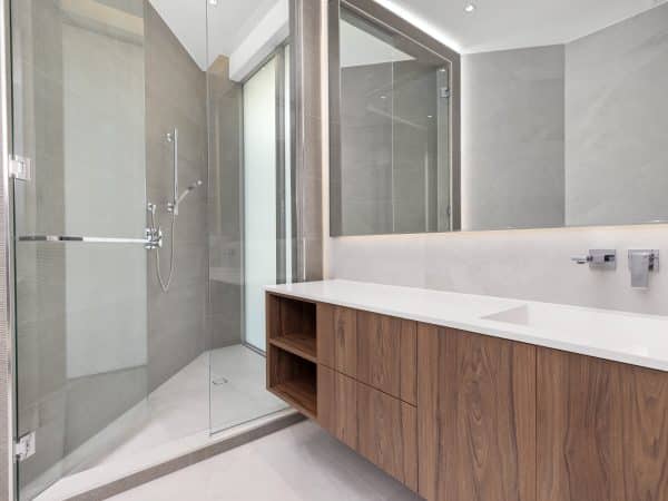 Guest Bath 1