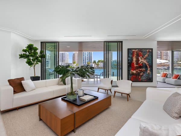 Living Area 6