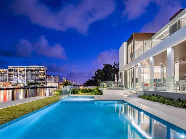Twilight Exterior 3